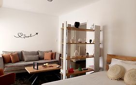 Love Travel Athens Apartments